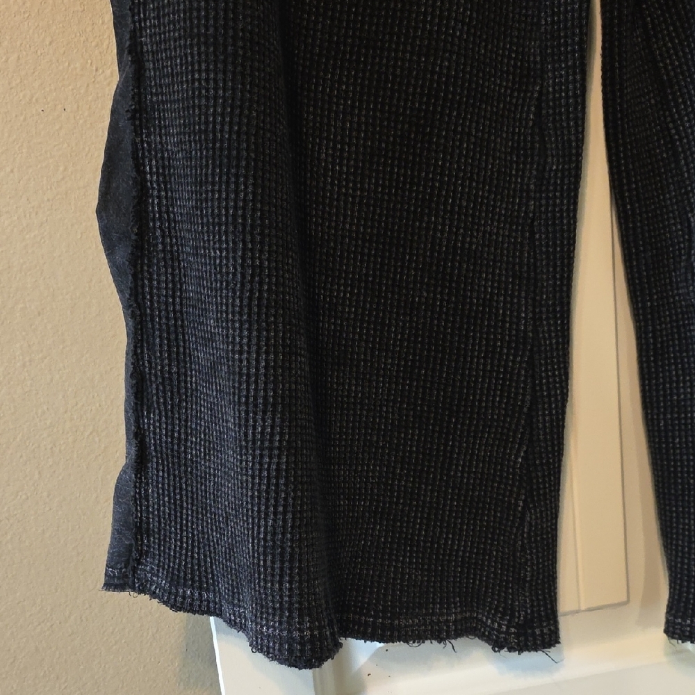 Oli & Hali Black Cropped Pants - Picture 7 of 10